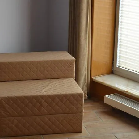 Bukowinska * Varşova